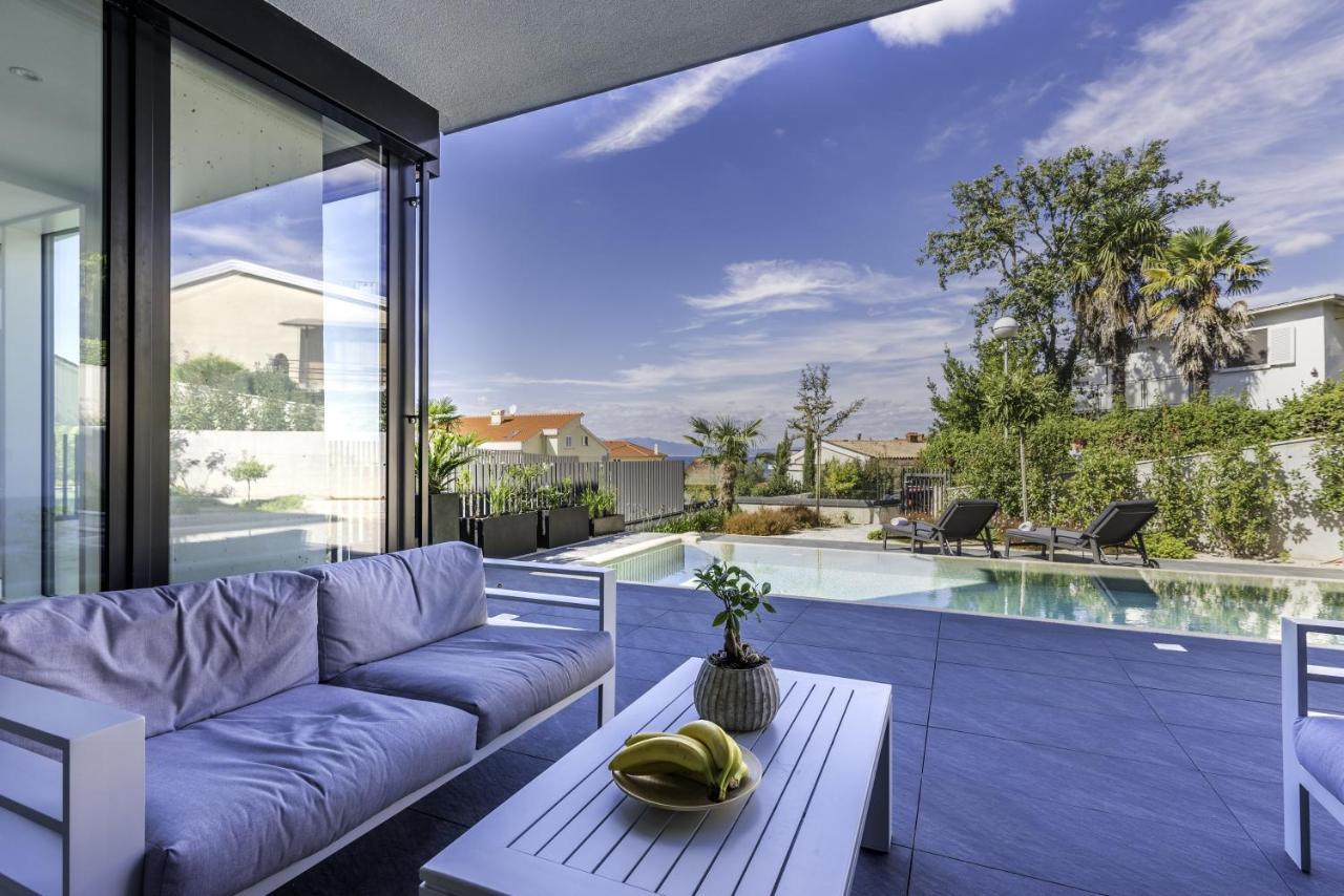 Luxury Villa Ane มาลินสกา ภายนอก รูปภาพ